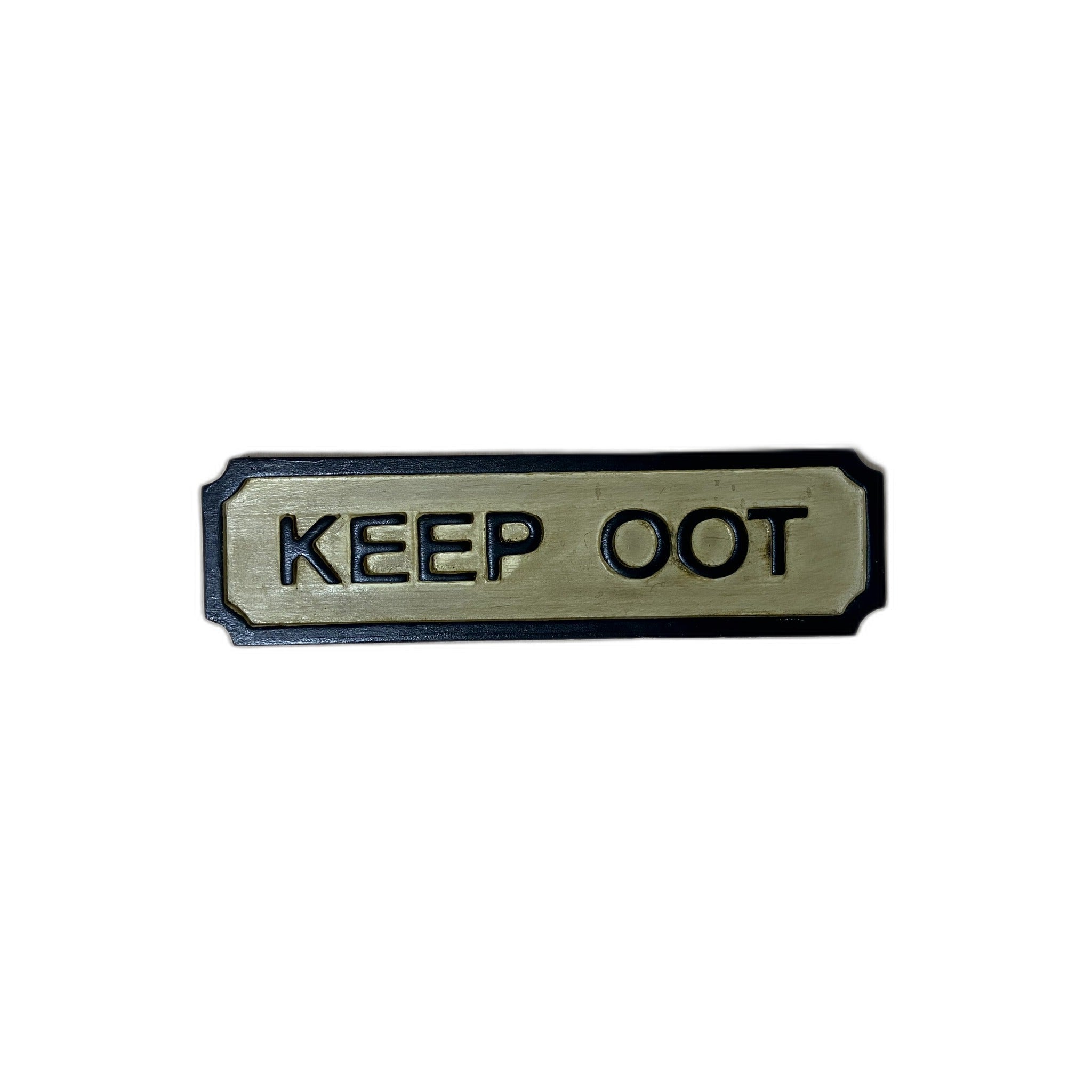 'Keep Oot' handcrafted Scottish wooden sign in hand-painted pine