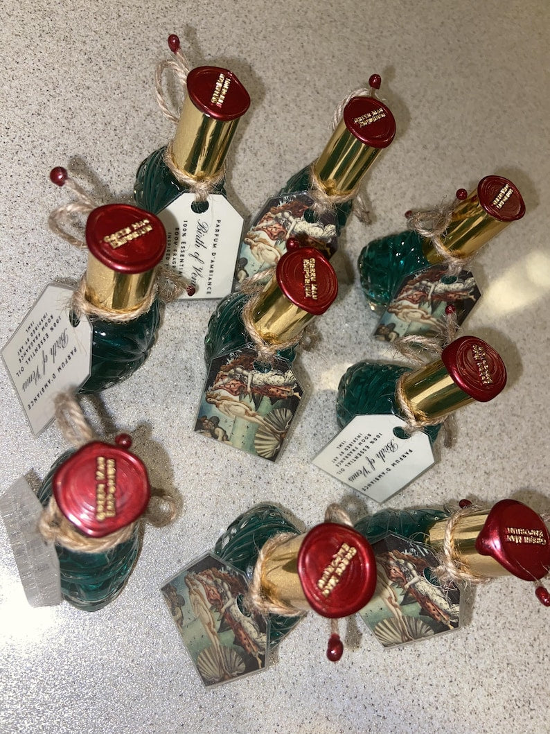Birth of Venus room spray set of bottles